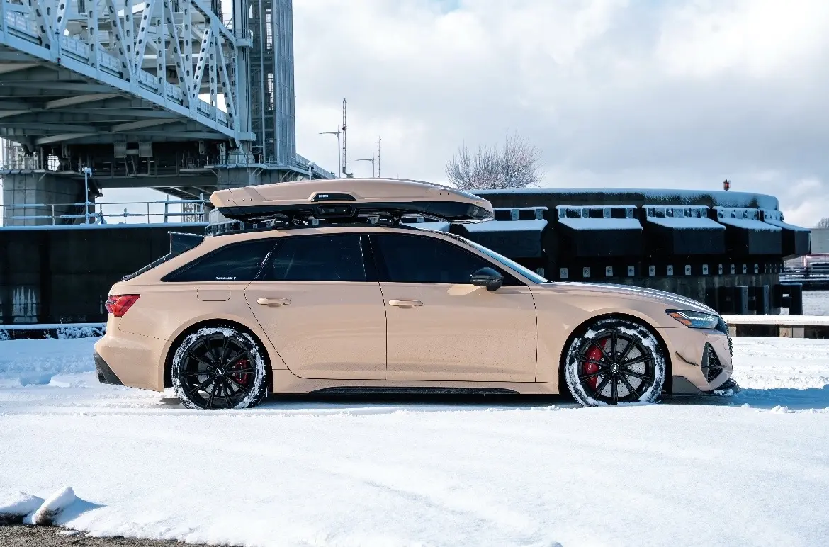 西装暴徒的完美诠释🏎️。