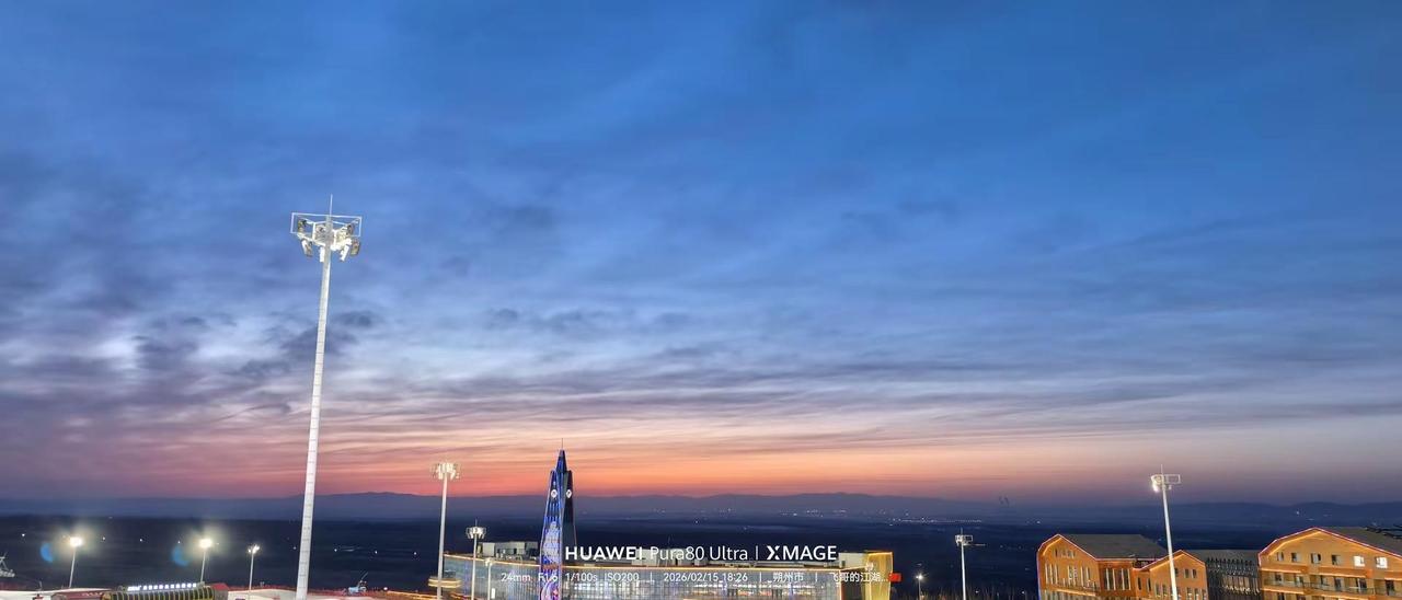 新年做6件事儿：开心，睡觉，吃干净饭，喝茶或咖啡，健身，赚钱。。