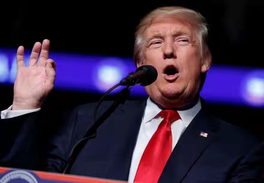 特朗普180天废中国王牌？54国联盟秒破防！
特朗普下死命令：180天联合54国