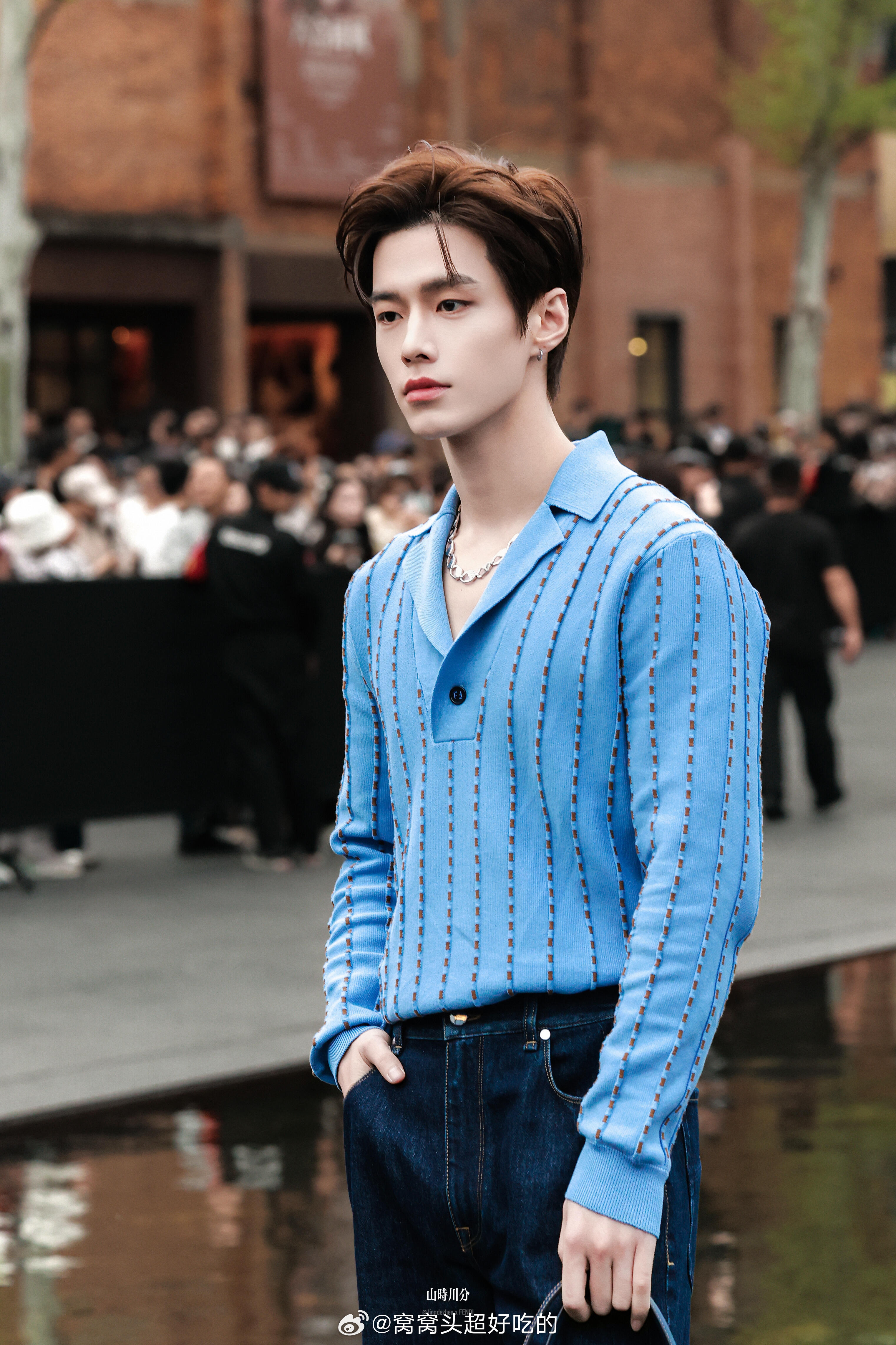 何与景德镇FENDI活动路透鱼烧太太太帅了，贵公子🦈清爽和高级感超标 