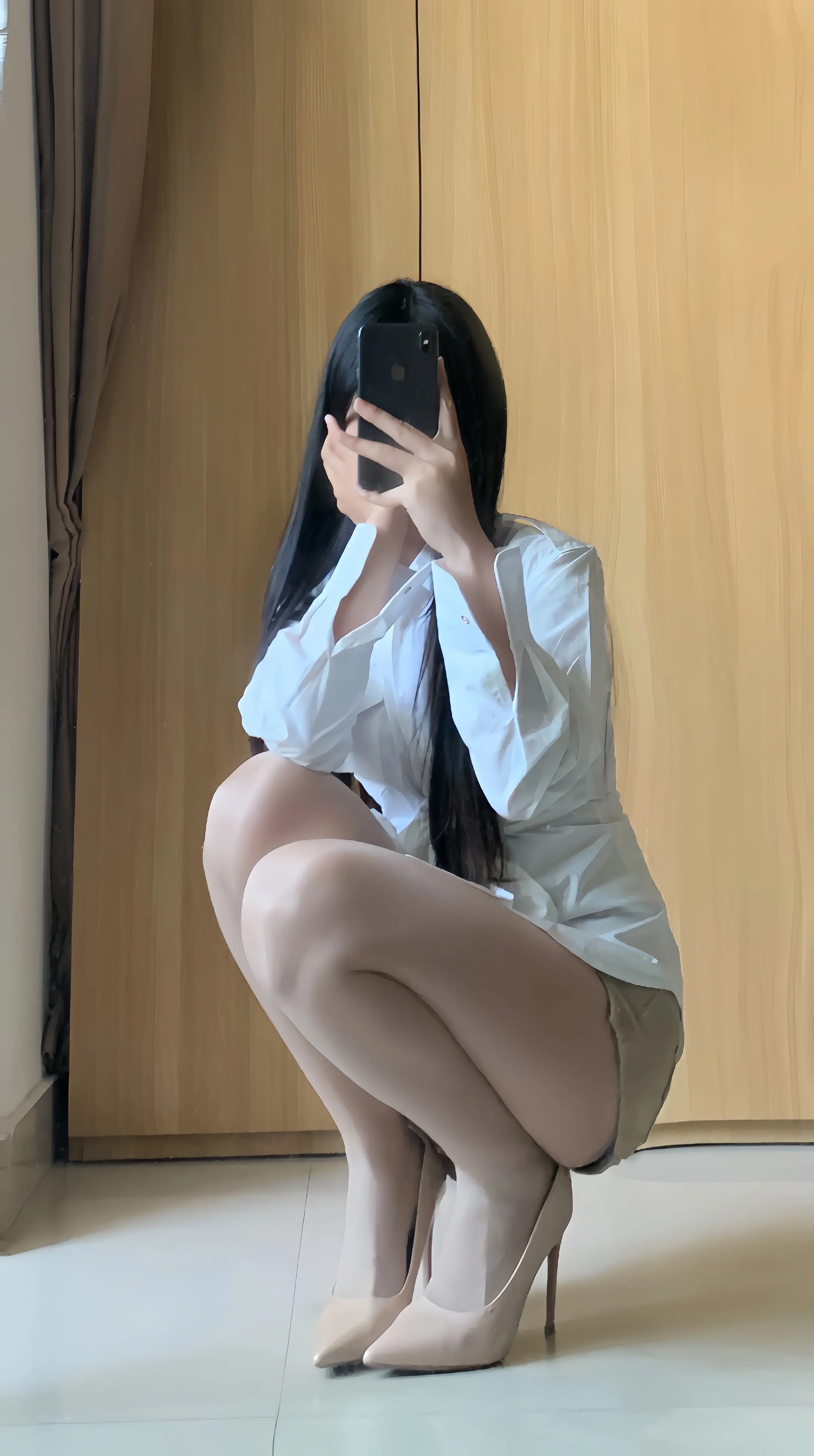 如果全世界都指责你 那姐姐就蹲下来抱抱你