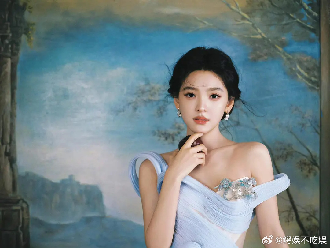 章若楠今日直播妆造，状态如何？ 