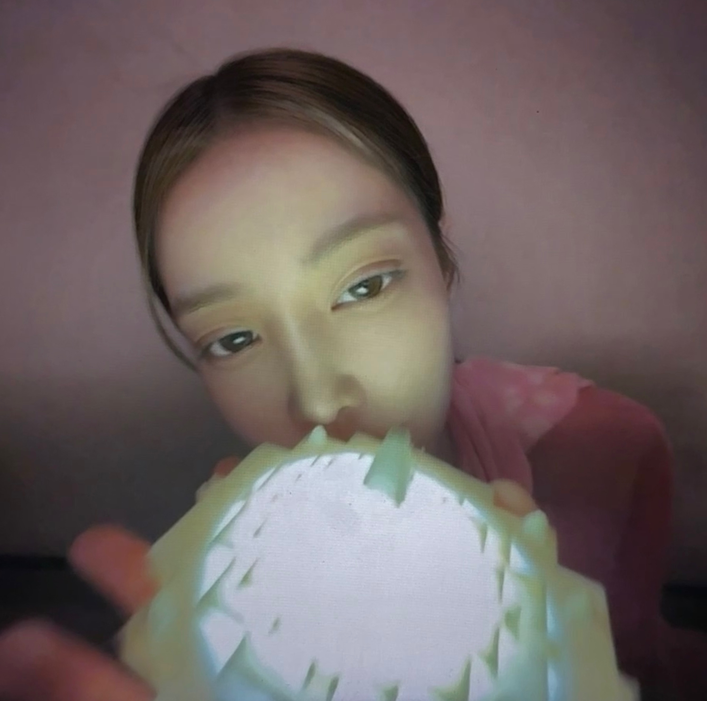 这只小狗就是我，，不管有没有人信。 