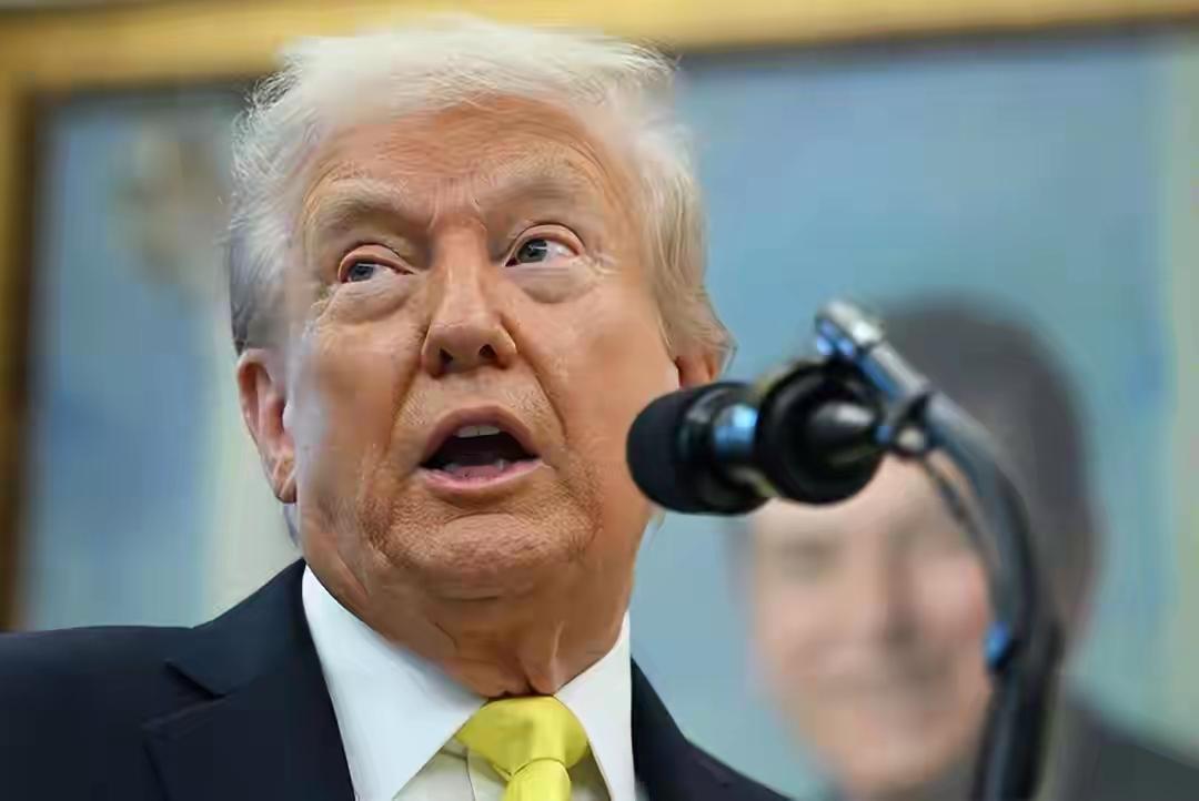 7枚炸弹炸碎特朗普幻梦！泰柬战火背后，全是扯不清的利益与血泪
 
特朗普的和平戏