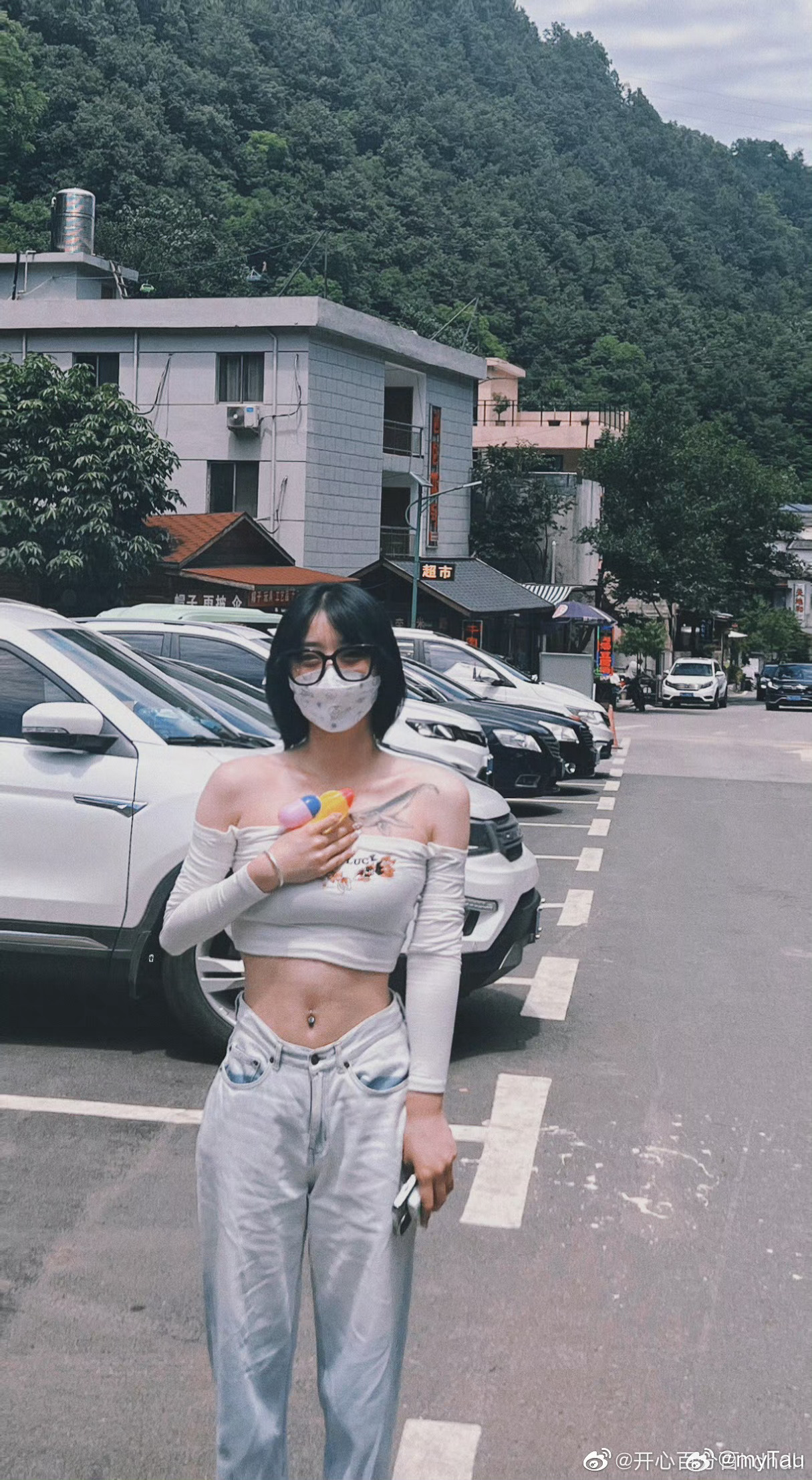 我靠 我当时到底好想谁啊不过俺很满意当时的身材很曼妙哈哈 