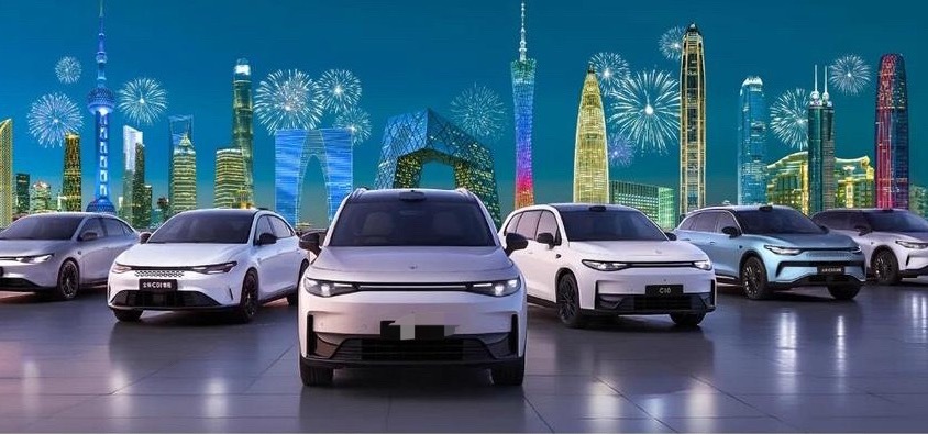 价格战下高端购车只认价值不认低价当下车市分化格外明显，低端车型疯狂降价却难走量，