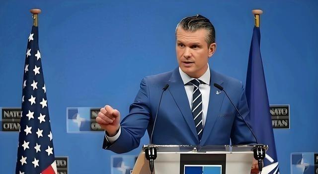 美国战争部长赫格塞斯曾终于说了句实话。记者问他现在 美国 最大的威胁是不是中国，