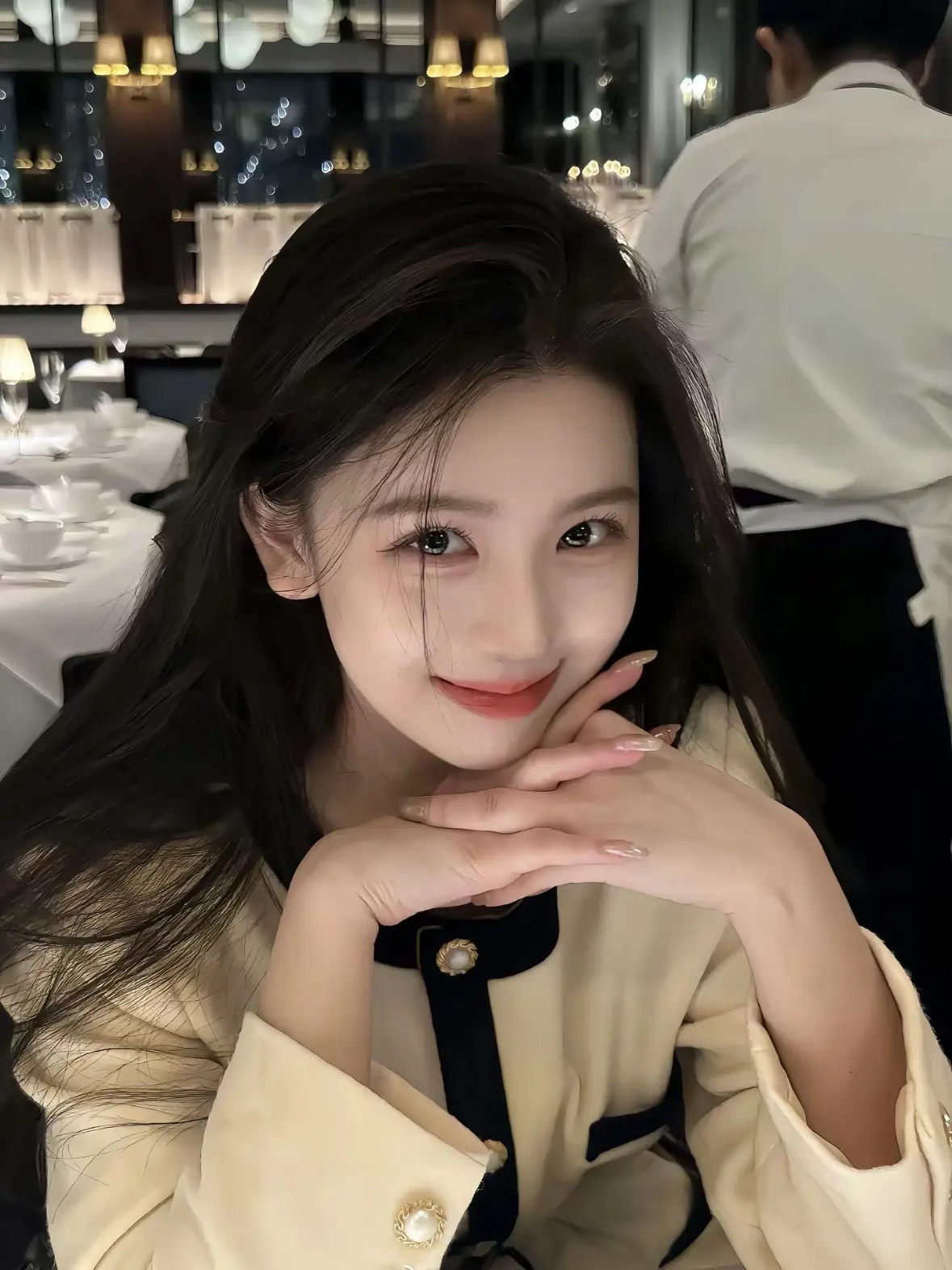 他说你任何为人称道的美丽 不及他第一次遇见你.