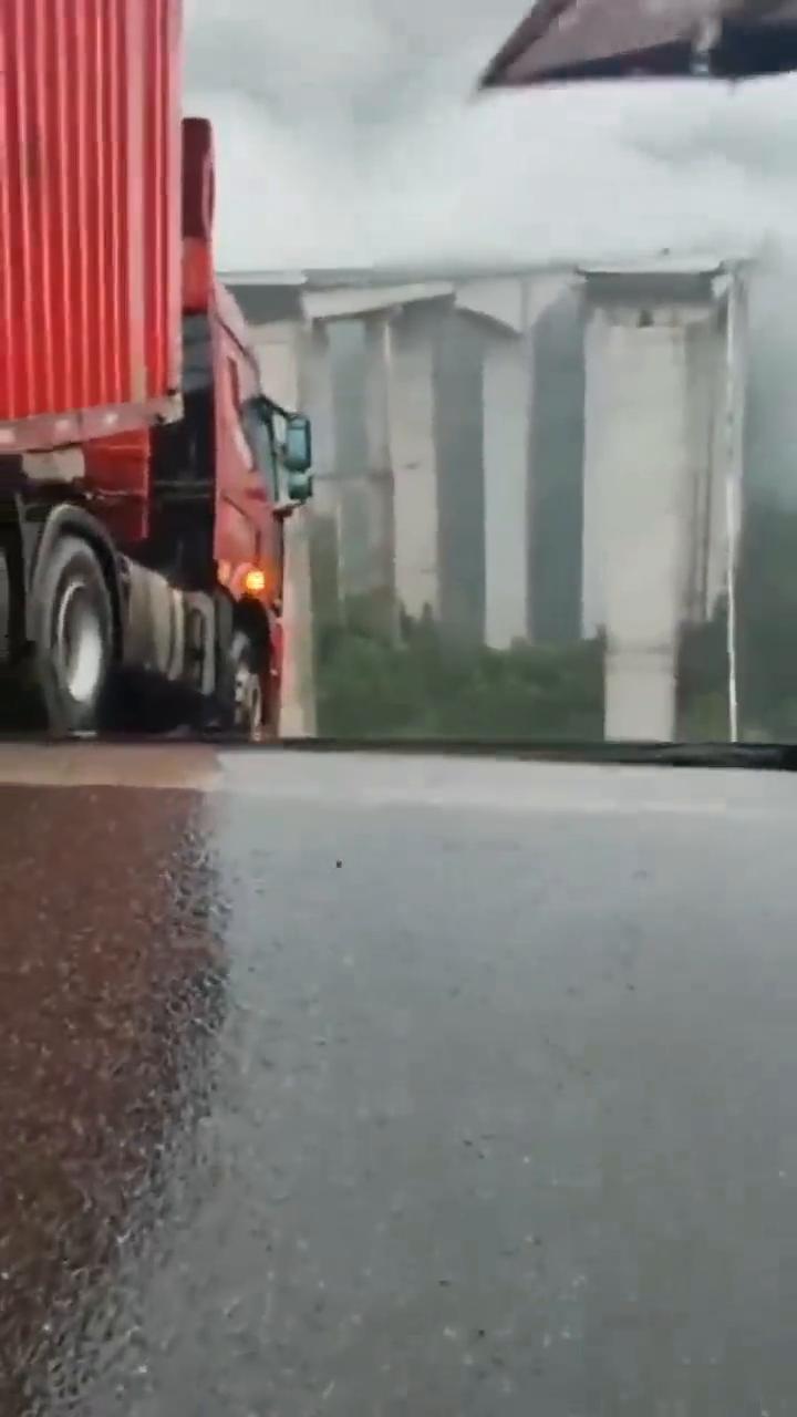 不知道人少了，应该没上来。