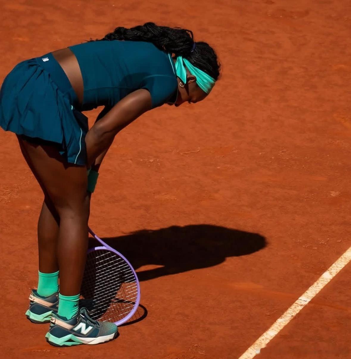 高芙，发IG图文告别马德里1000赛，文案和照片都是要围绕自己生病“感染了肠胃病