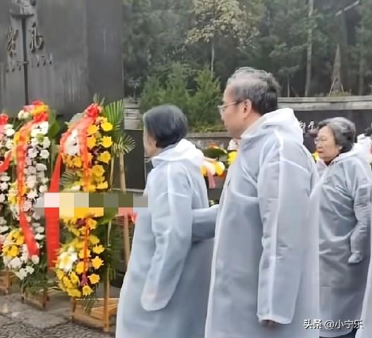 3月20日，湖南张家界，贺龙元帅诞辰130周年之际，贺龙女儿贺晓明一行来到张家界