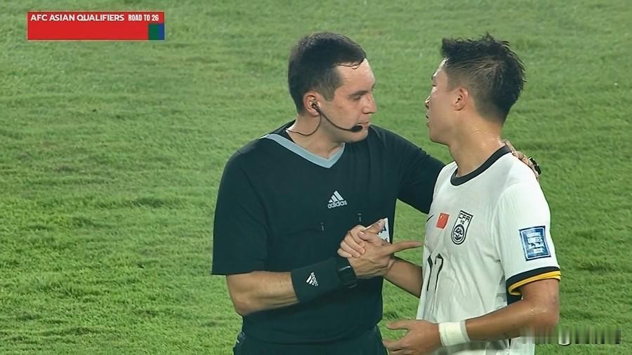 国足0:1印尼！输得没脾气！无缘2026美加墨世界杯，再次梦碎！
多么熟悉的出线