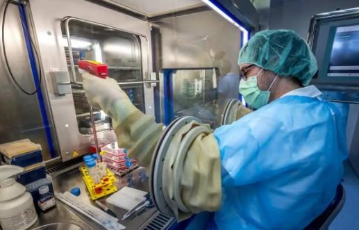 打破垄断！中国量子技术再登顶，自旋超固态改写全球格局。震撼突破！中国科研团队实现