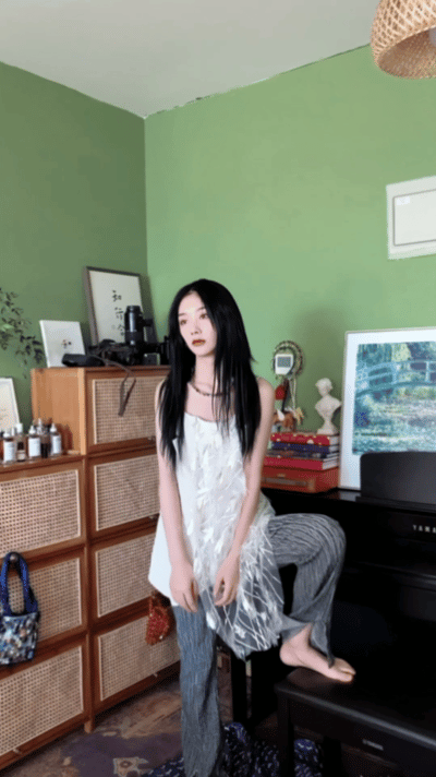 #王影璐黑长直胶片写真#谁还没有看过影璐姐姐的这个黑长直胶片写真我真的会难过的好