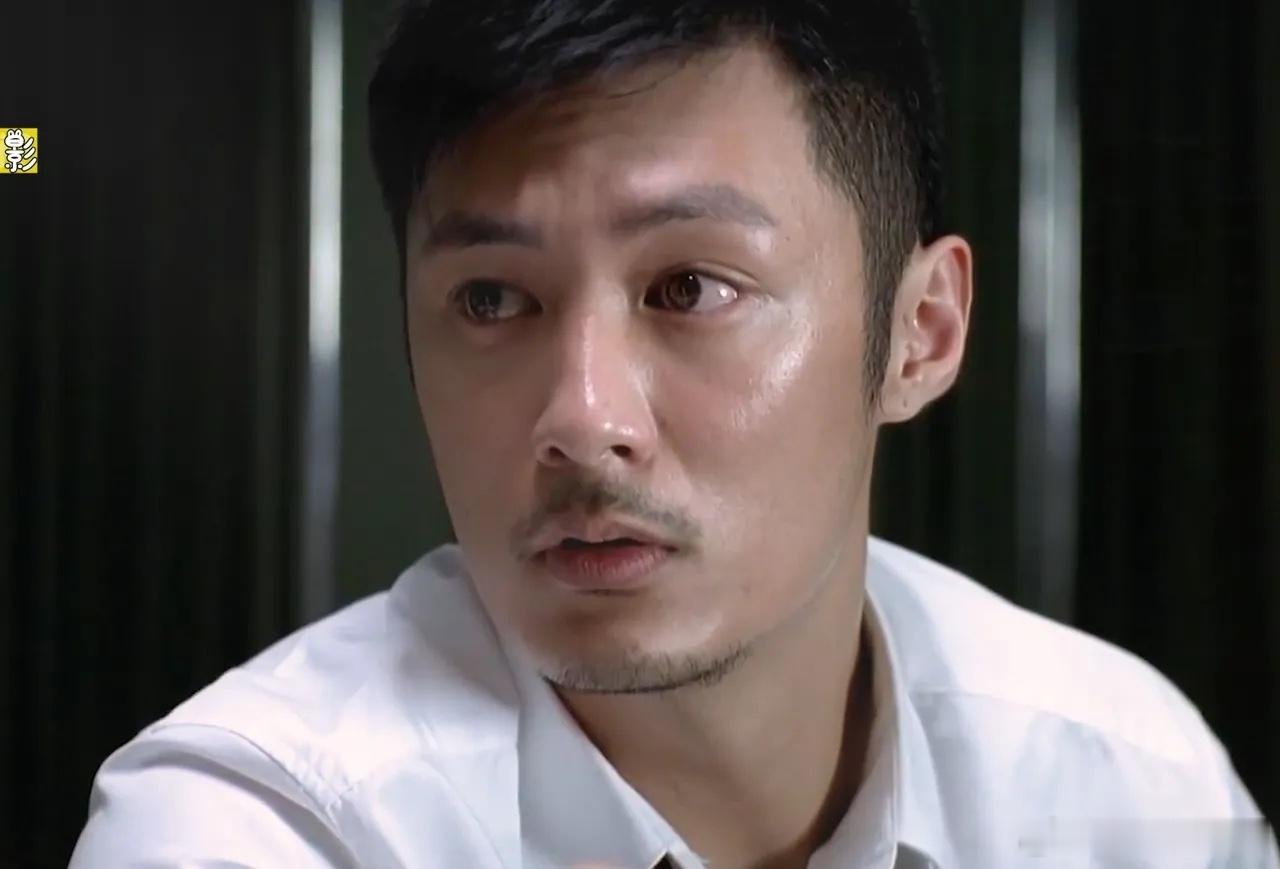 1.杨杨现任女友长相清纯又听话，没有嫂子病，不会蹭热度，男星还准备带她见父母。2