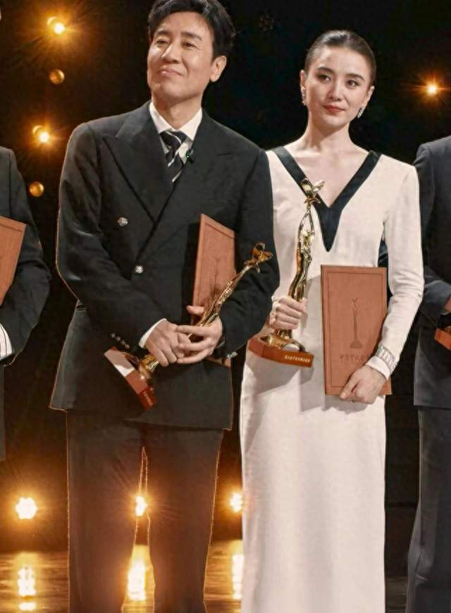 金鹰奖这一夜，宋佳哭完闫妮抱完，梅婷朱亚文终于熬出头了