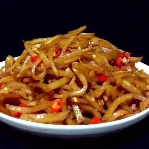 红茶是血糖“杀手”？医生再三提醒：高血糖老人，少吃这几种食物

“医生，我母亲这