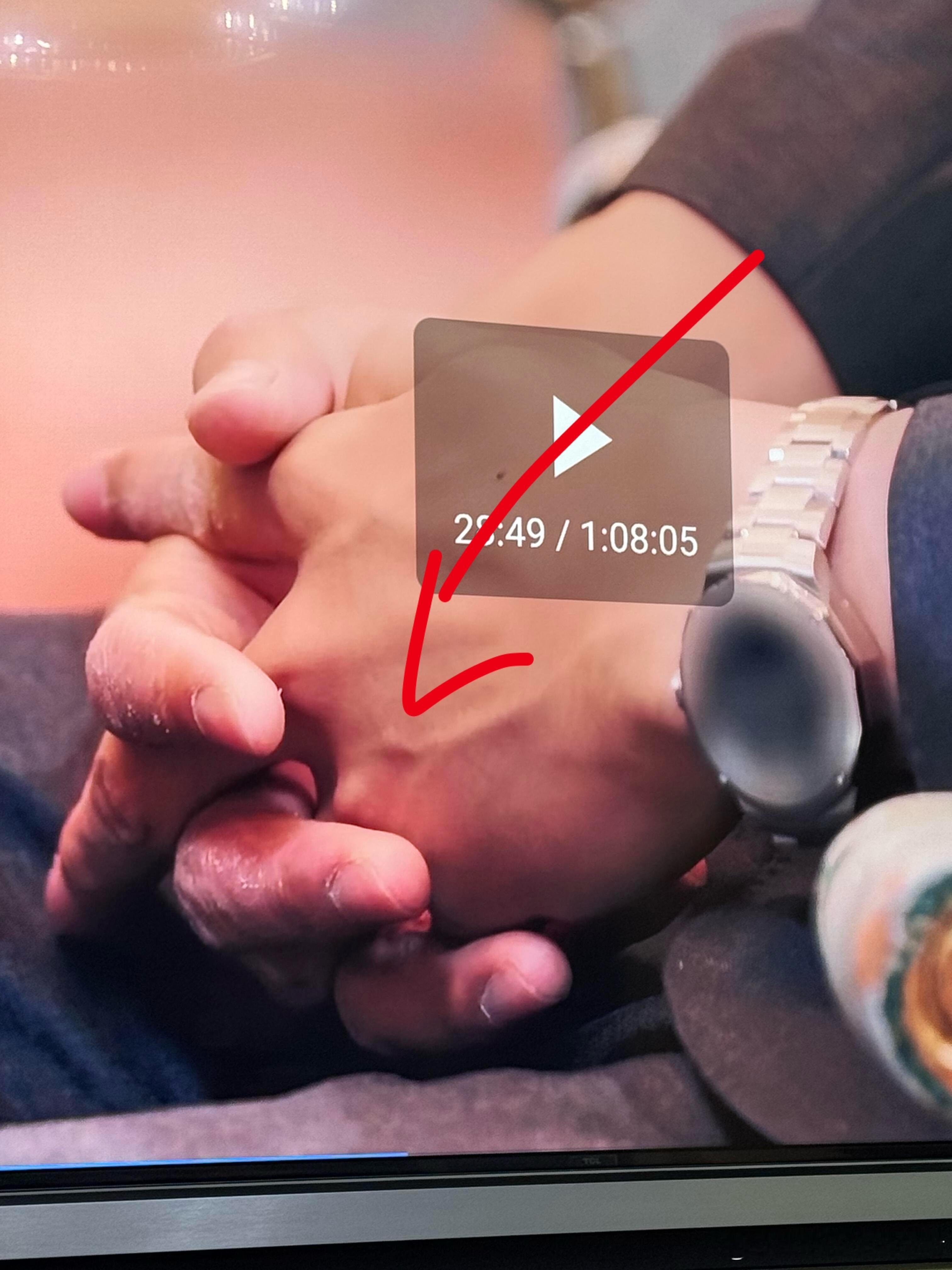 看到心动的信号第八季男嘉宾的手了吗 ​​​