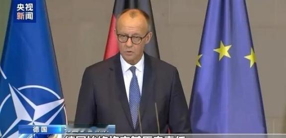 不得不说，德国的求生欲真的很强啊！中国拿出“敌国条款”给日本念了一遍，日本在那儿