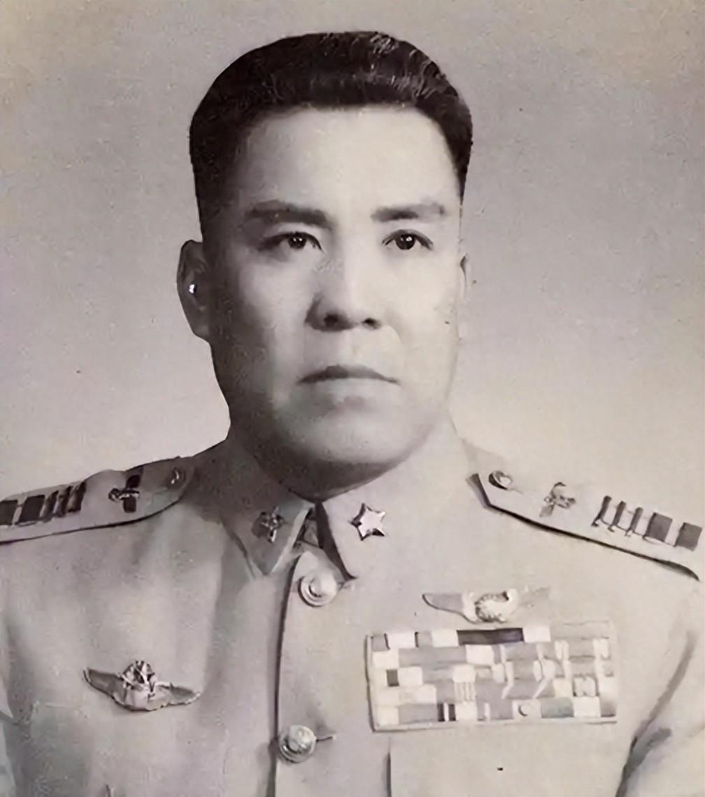 王叔铭：他曾是蒋介石麾下空军将领，背叛党组织，晚年却落魄如丧家之犬的悲剧人生
1