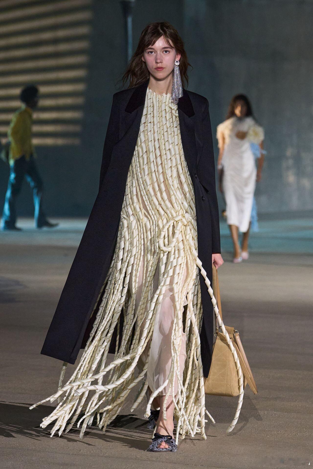 diorcruise 2027 3 