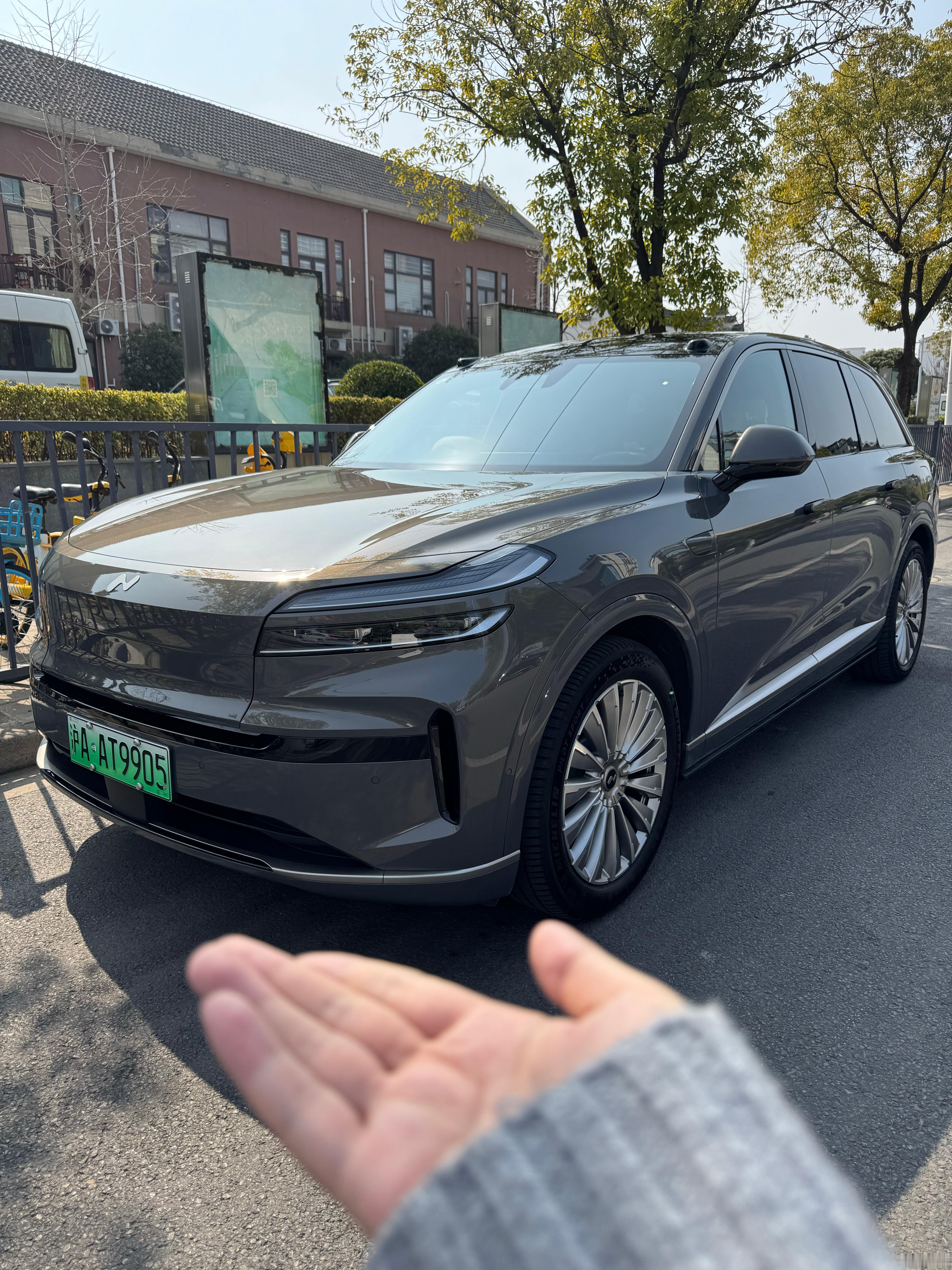 跟陪伴了几天的萤火虫say bye bye啦走街串巷开着太舒服了迎来哥哥L90再