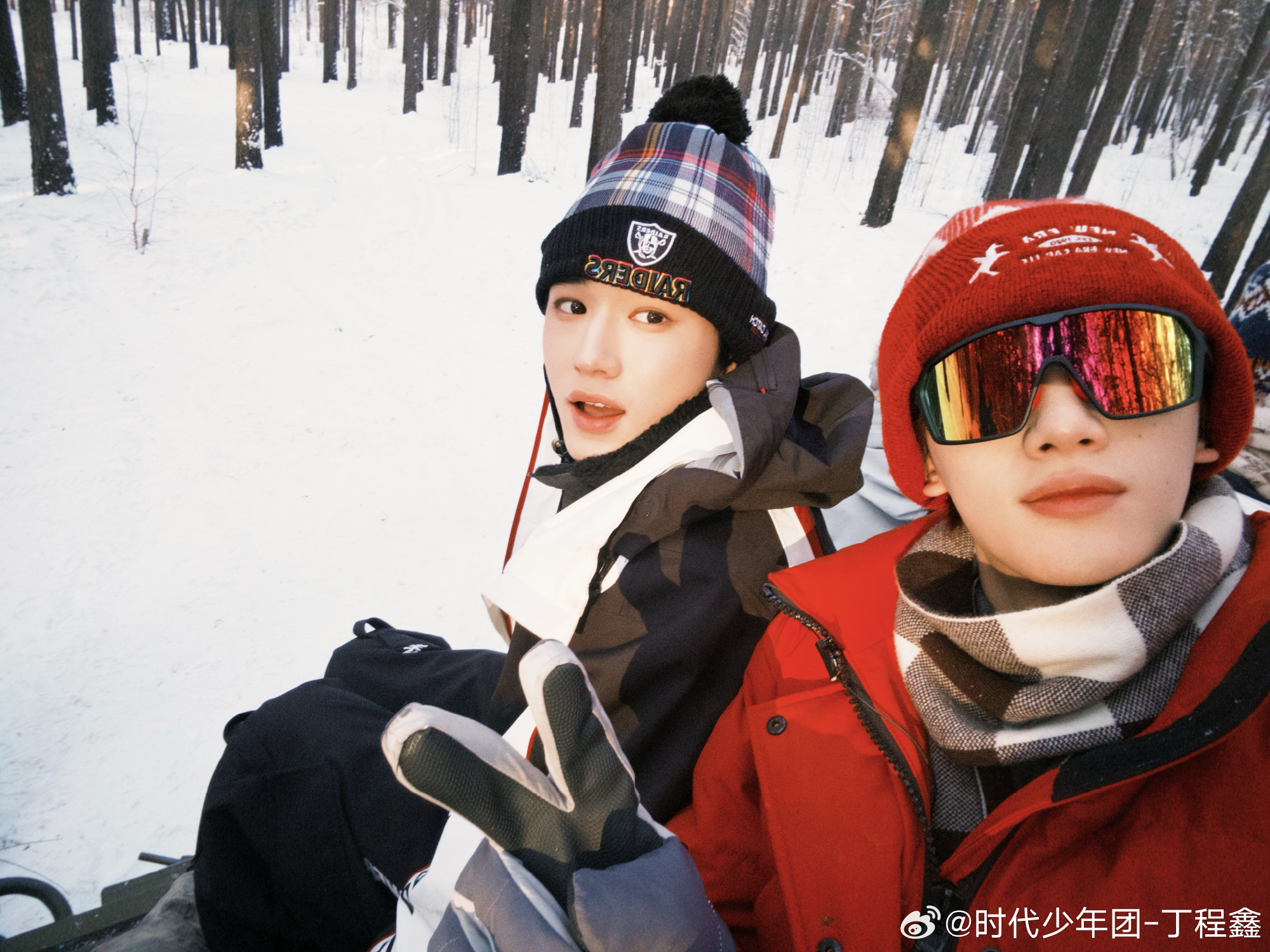 丁程鑫发滑雪合照为宋亚轩庆生时代少年团 我真的一整个爆哭丁程鑫发滑雪合照为宋亚轩