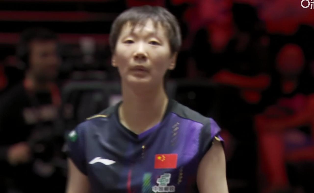 局点球，裁判直接判罚鳗鱼违规发球，
鳗鱼挑战鹰眼失败，
9:11输了。

前两局