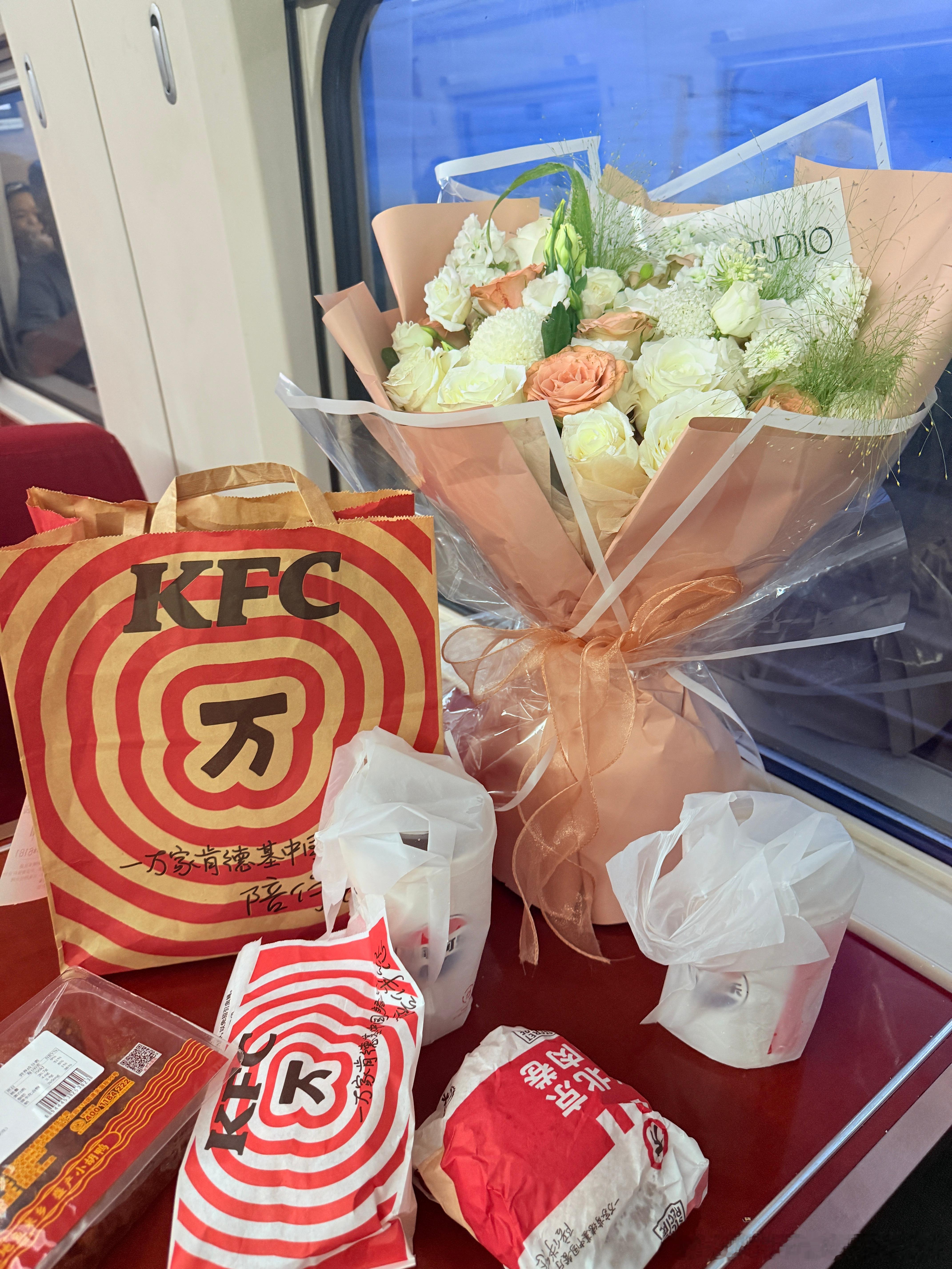 此行根本没时间吃西湖醋鱼但是最后的最后吃上杭帮菜了