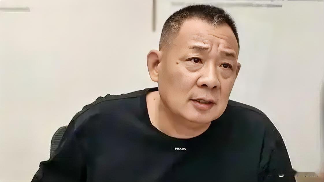 年赚1个亿的店，说关就关。

于东来这回玩真的，胖东来许昌生活广场店，开了24年