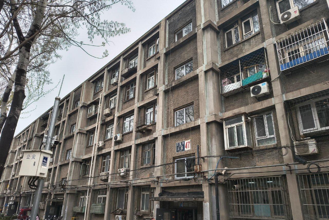 在北京,什么样的房子算好房子?北京的好房子一定是首选按位置划分的。三环内的房子，