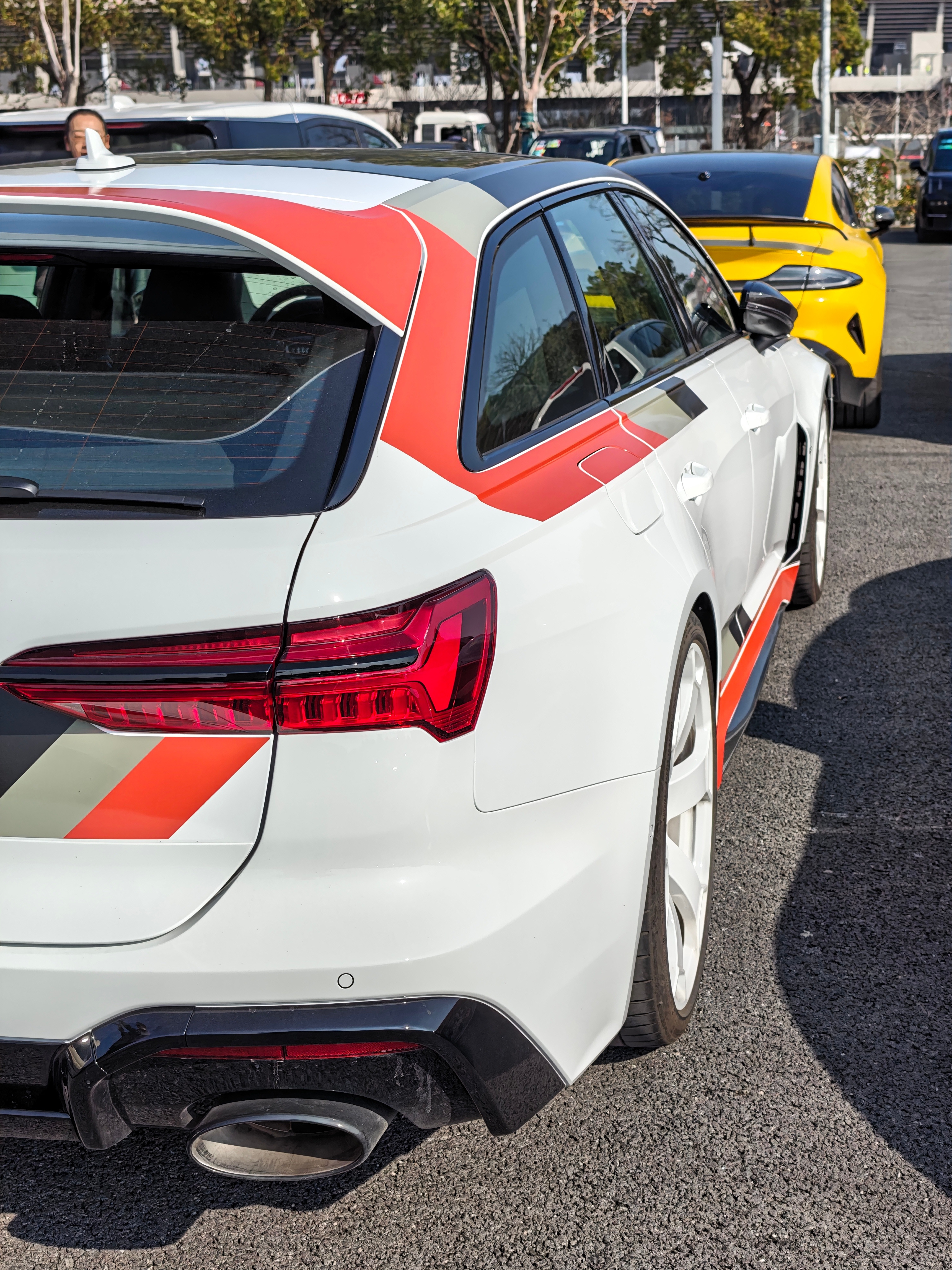 开一台白A6，🉑偶遇 上海·上汽国际赛车场-赛车跑道