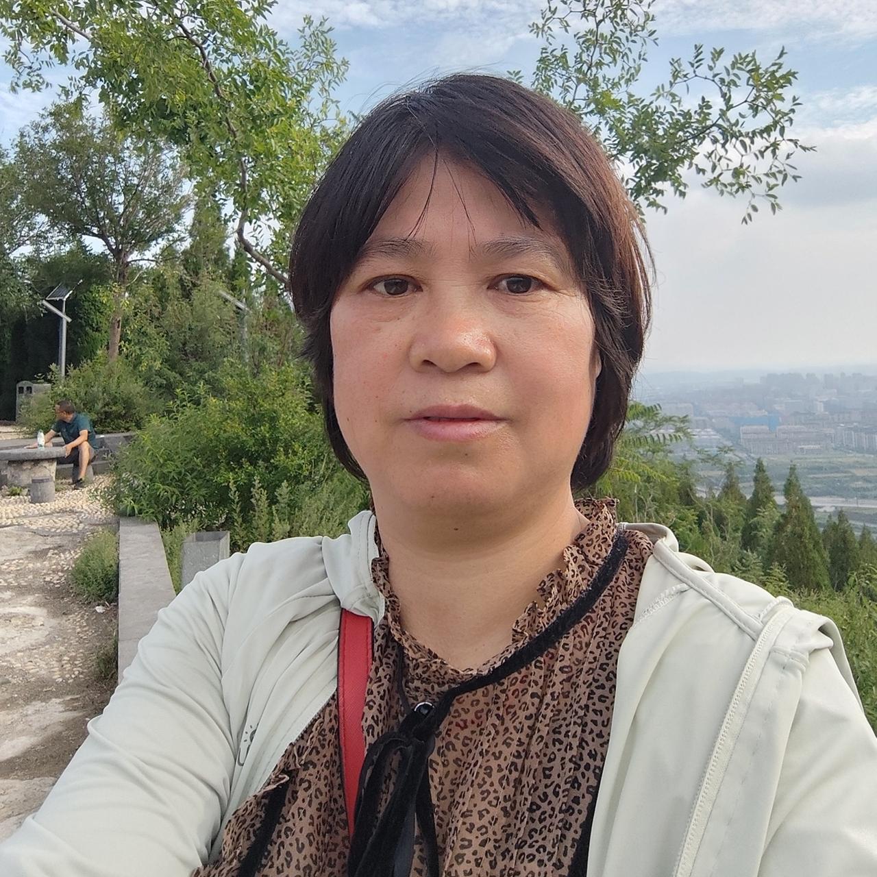 求职意向

孩子考上大学之后，就要远走高飞了。
我也该重新出发了。

本人最早在
