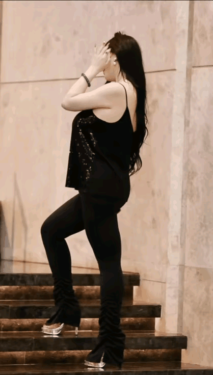 女子的颜值和气质都没啥说的，很漂亮，很可爱，唯一美中不足的，就是心理素质不太好，