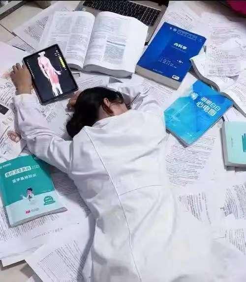 生物医学工程是否好就业，我们可以记住三个出口方向。

第一类是医疗器械，比如美敦