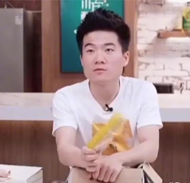自从做了直播带货，就一直想找个对标账号好好学习，进了太多的直播间，发现那些直播间