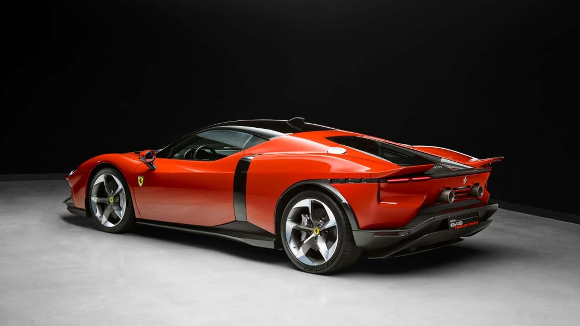 法拉利849 Testarossa发布。SF90 Stradale 的继任车型，