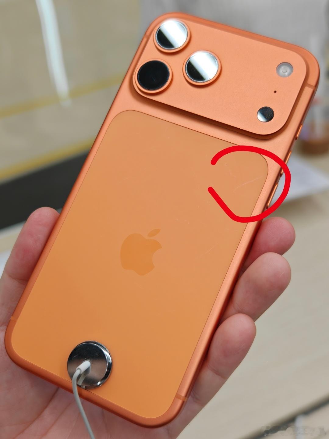 iPhoneAir与17Pro抗弯不抗摔Air的抗弯测试看过了感觉还可以，毕竟也