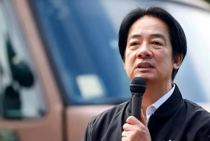 赖清德又在鼓吹，如果中国愿意对我们对等尊严，我们也乐意跟中国交流合作，谋取两岸和