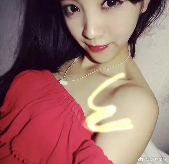 早期的田曦薇VS鞠婧祎，谁赢了？ 
