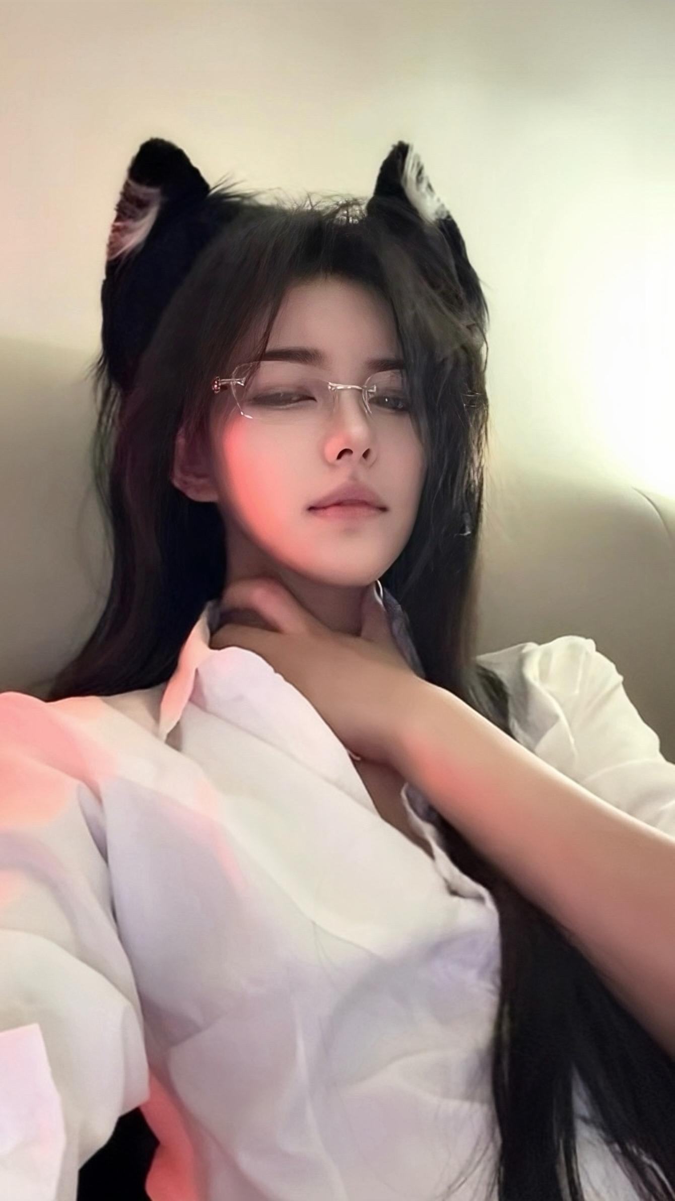 今天学化学:你吸进去的是O2，呼出来的是CO2，有点缺C了