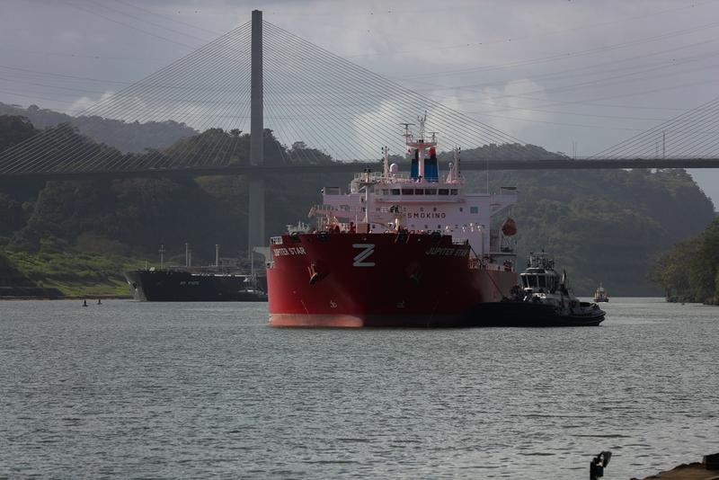 巴拿马与中国的历史经济合作源远流长。1854 年，首批“契约华工”抵达巴拿马参与