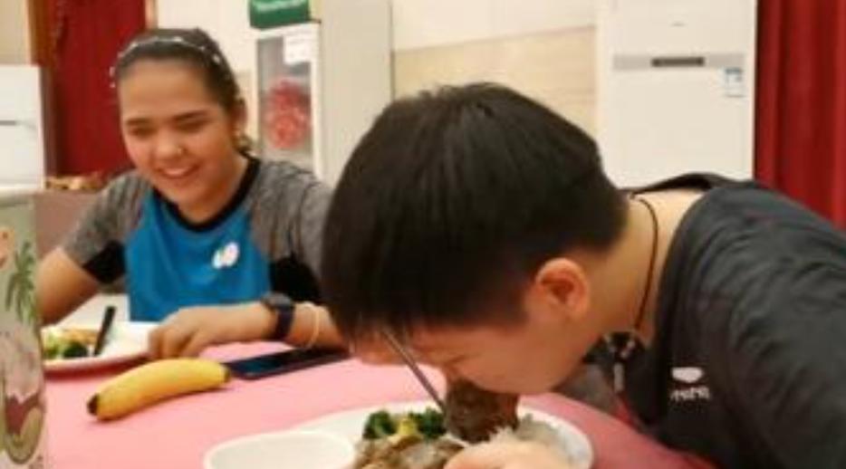 孙颖莎vs 17年闺蜜：这是我见过最残酷的对决。警告！孙颖莎今天碰上了最‘熟悉’