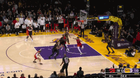 詹姆斯关键发球助浓眉两罚制胜
北京时间1月10日，湖人与猛龙比赛进行至最后一刻，