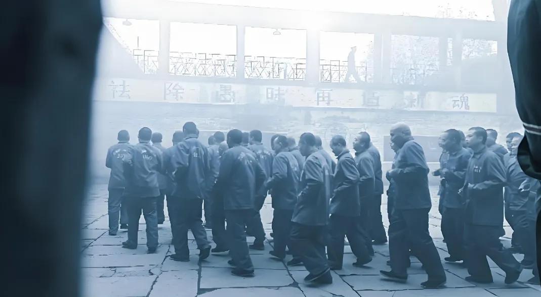 潜逃42年终落网！中国司法史上最长越狱逃犯，逃得过岁月逃不过法律
 
他是中国司