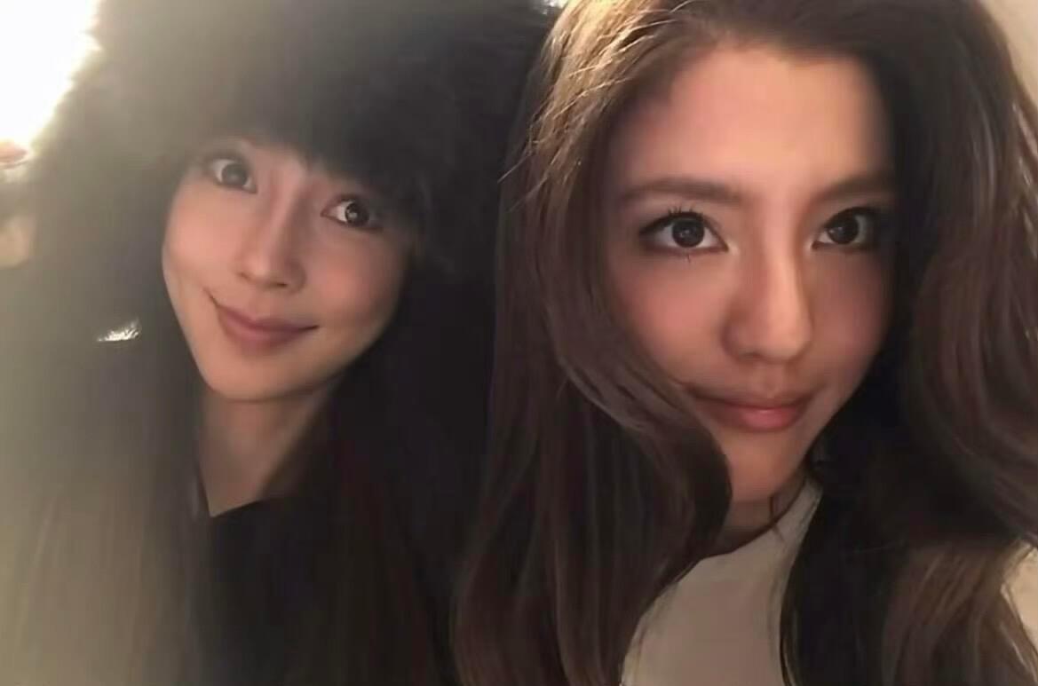 Angelababy吴千语合体啦 