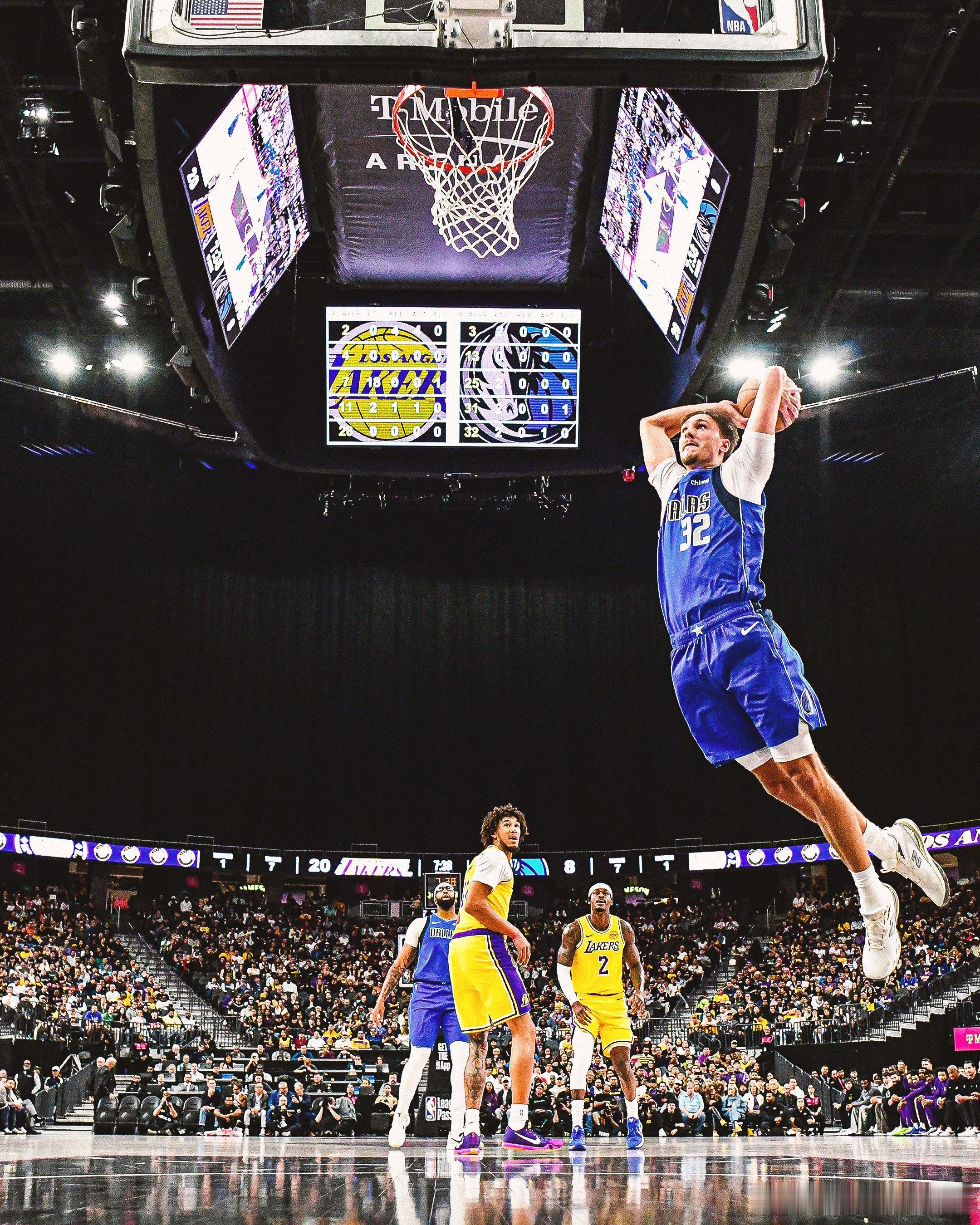 雷迪克评价弗拉格：“他没有让我想起任何能跟他对比的球员，他是独一无二的，我认为他