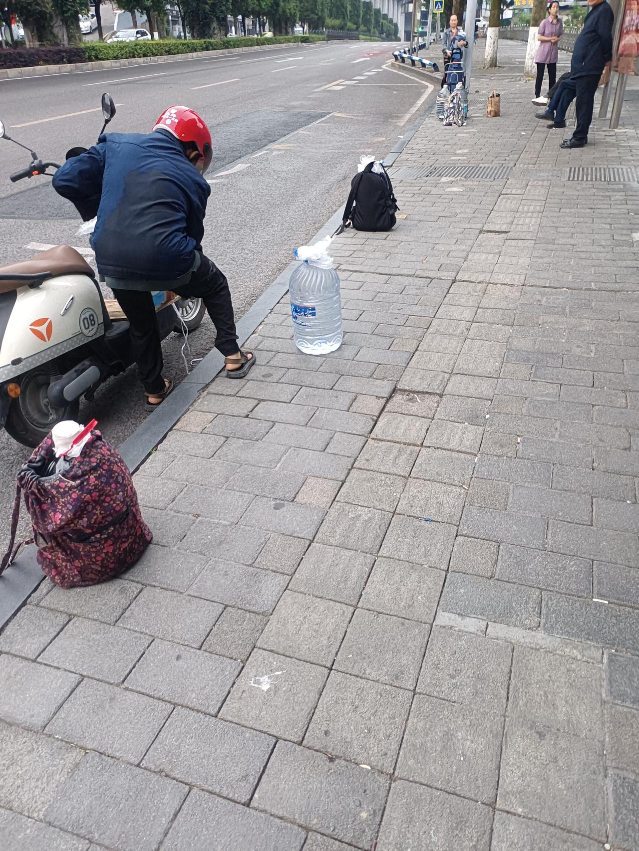 重庆人的一些爱好，应该是独有的吧！是什么爱好呢？这是外地朋友们都没有的哦！那就是