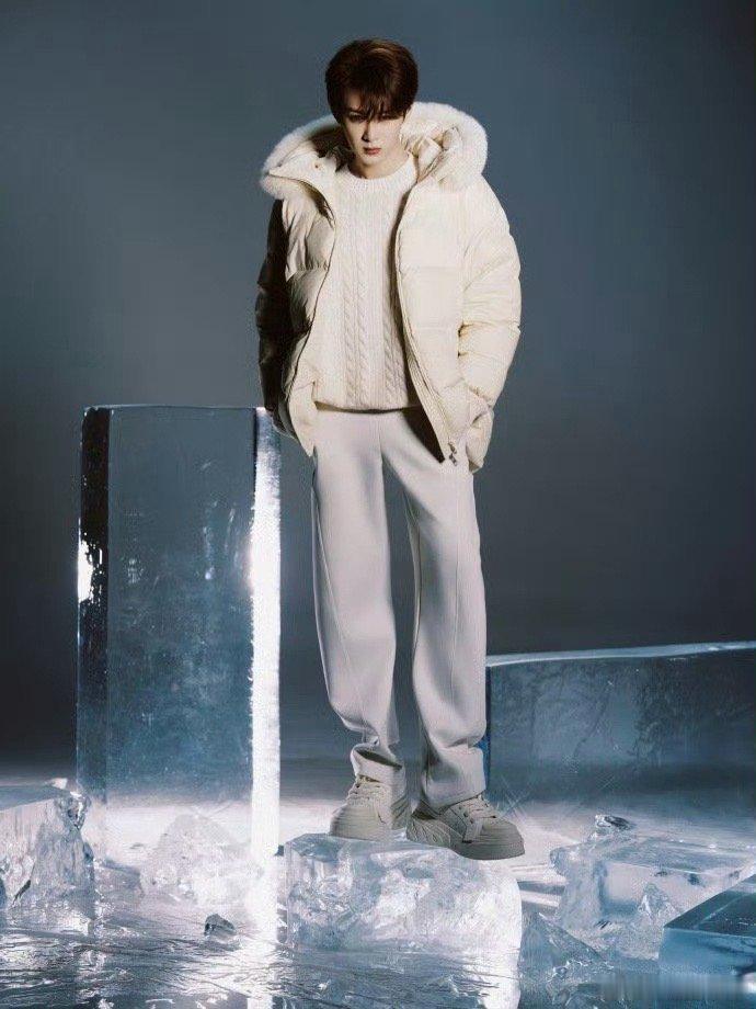 檀健次纯白致上甩掉一切束缚的规则檀健次嗓音自带chill感 纯白美学邂逅chil