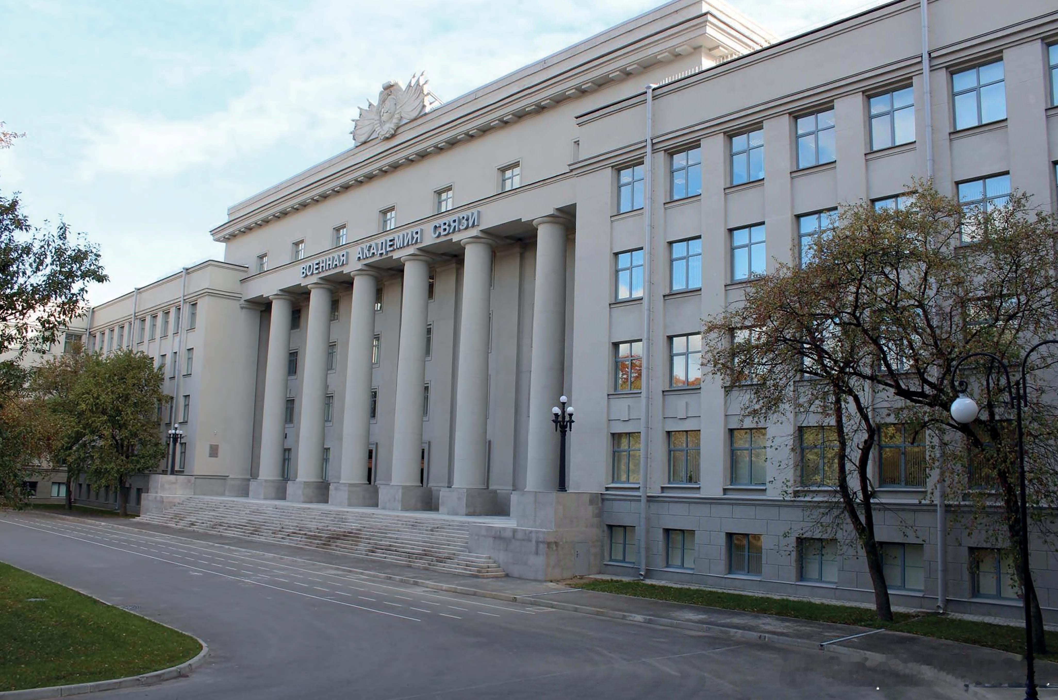 2024年11月8日以С.М.Будённый布琼尼元帅命名的军事通信学院迎来建